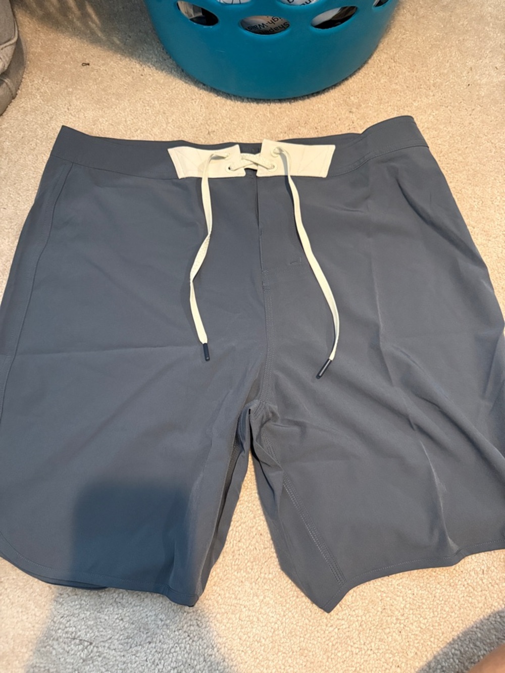 Men’s Costa board short, DAWN shark size 32 Grey NWT